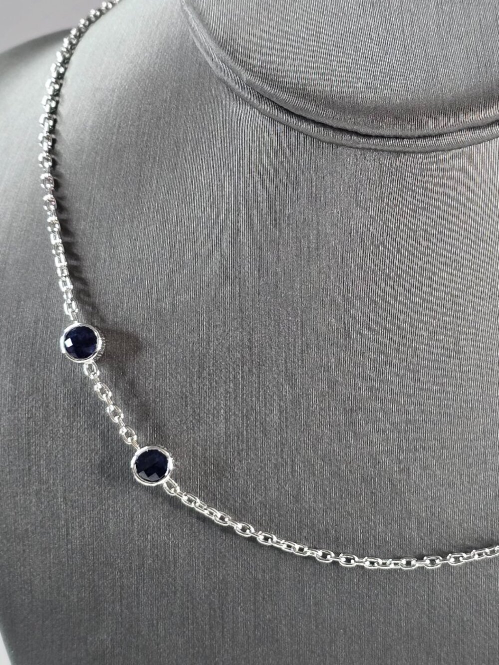 Womens Sterling Silver Sapphire Modernist Necklace 10.4g E3067